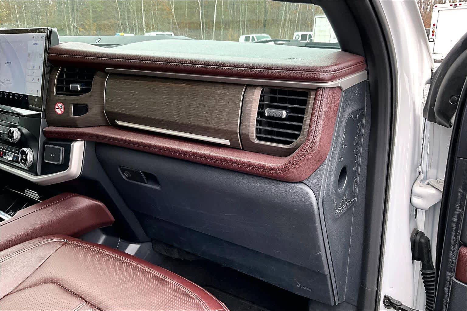 Certified 2024 Ford Expedition Limited AWD/4WD image 19