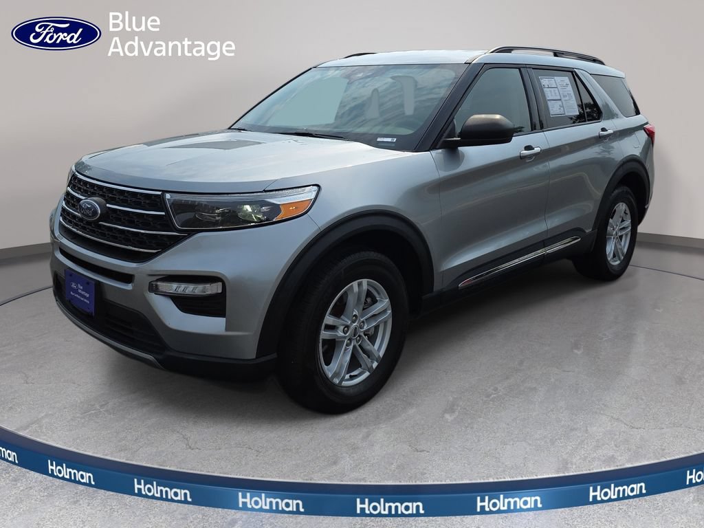 Certified 2022 Ford Explorer XLT w/ Equipment Group 202A AWD/4WD image 1