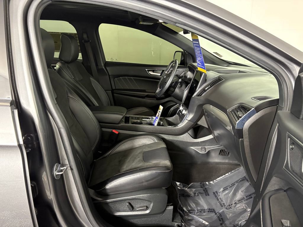 Certified 2022 Ford Edge ST w/ Equipment Group 401A AWD/4WD image 39