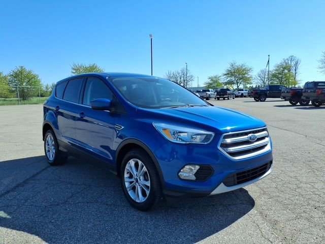 Certified 2017 Ford Escape SE FWD image 3