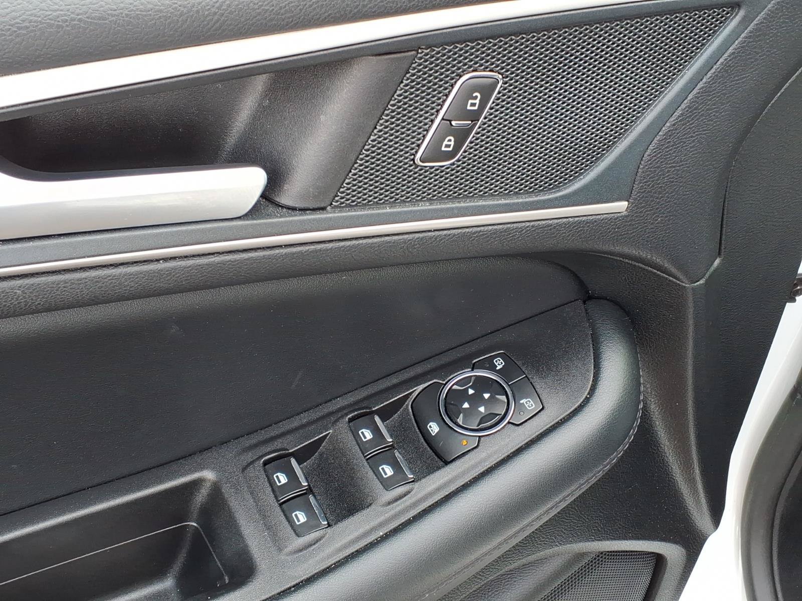 Certified 2024 Ford Edge SEL AWD/4WD image 16