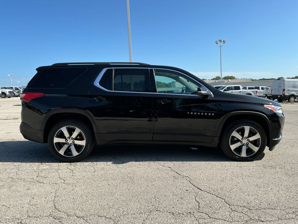 Used 2021 Chevrolet Traverse LT AWD/4WD image 6