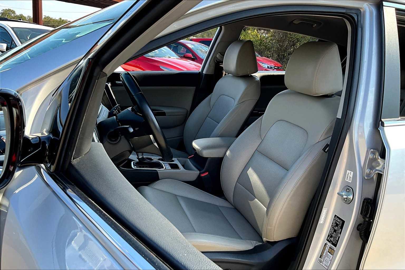 Used 2020 Kia Sportage EX image 13