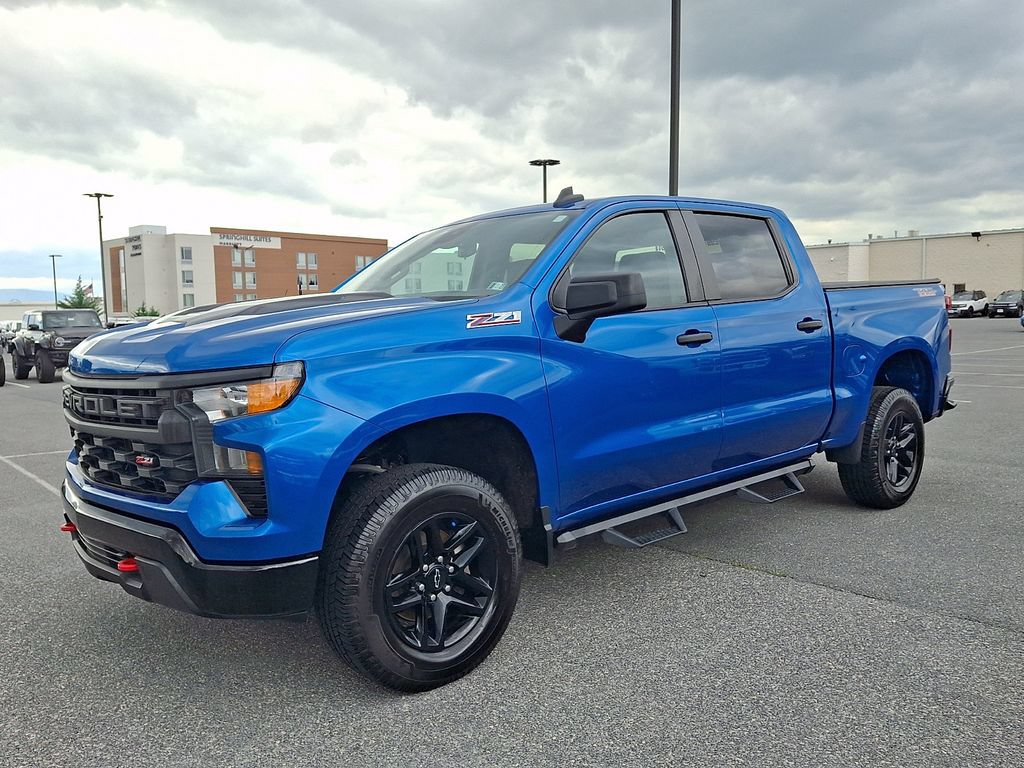 Used 2022 Chevrolet Silverado 1500 Custom Trail Boss AWD/4WD image 3
