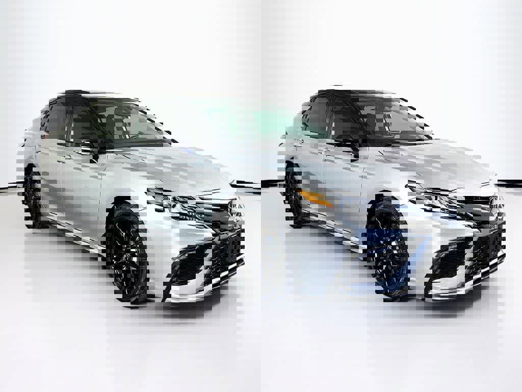 Used 2023 Toyota Camry XSE w/ Blackout Package (TMS) image 7