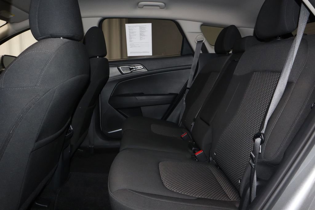 Used 2025 Kia Sportage LX AWD/4WD image 22