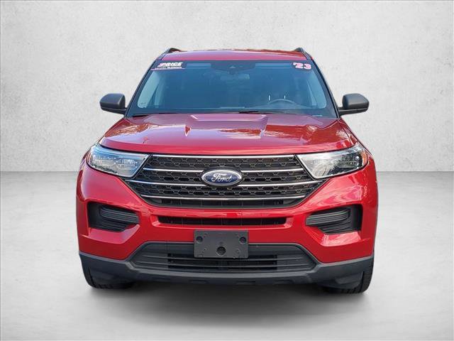 Certified 2023 Ford Explorer XLT image 2