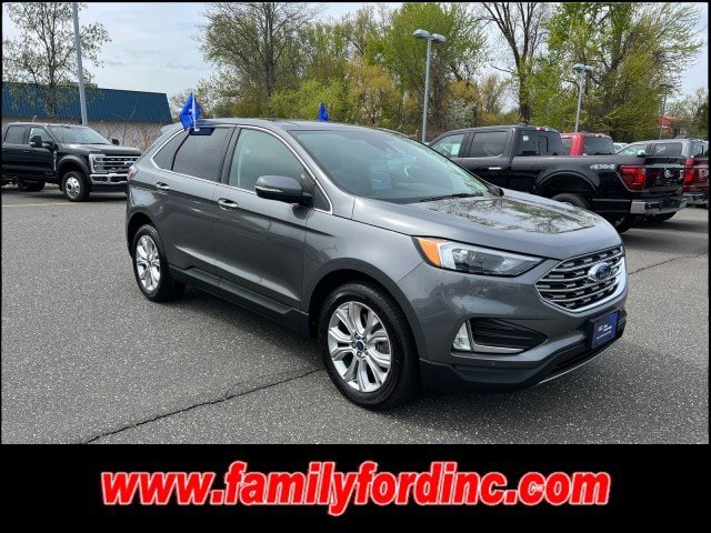 Certified 2022 Ford Edge Titanium AWD/4WD image 1