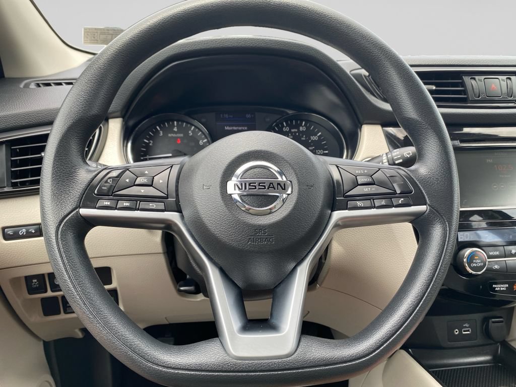 Used 2020 Nissan Rogue Sport SV AWD/4WD image 25