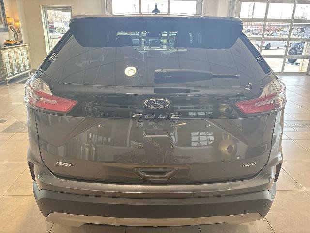 Certified 2024 Ford Edge SEL w/ Convenience Package AWD/4WD image 4