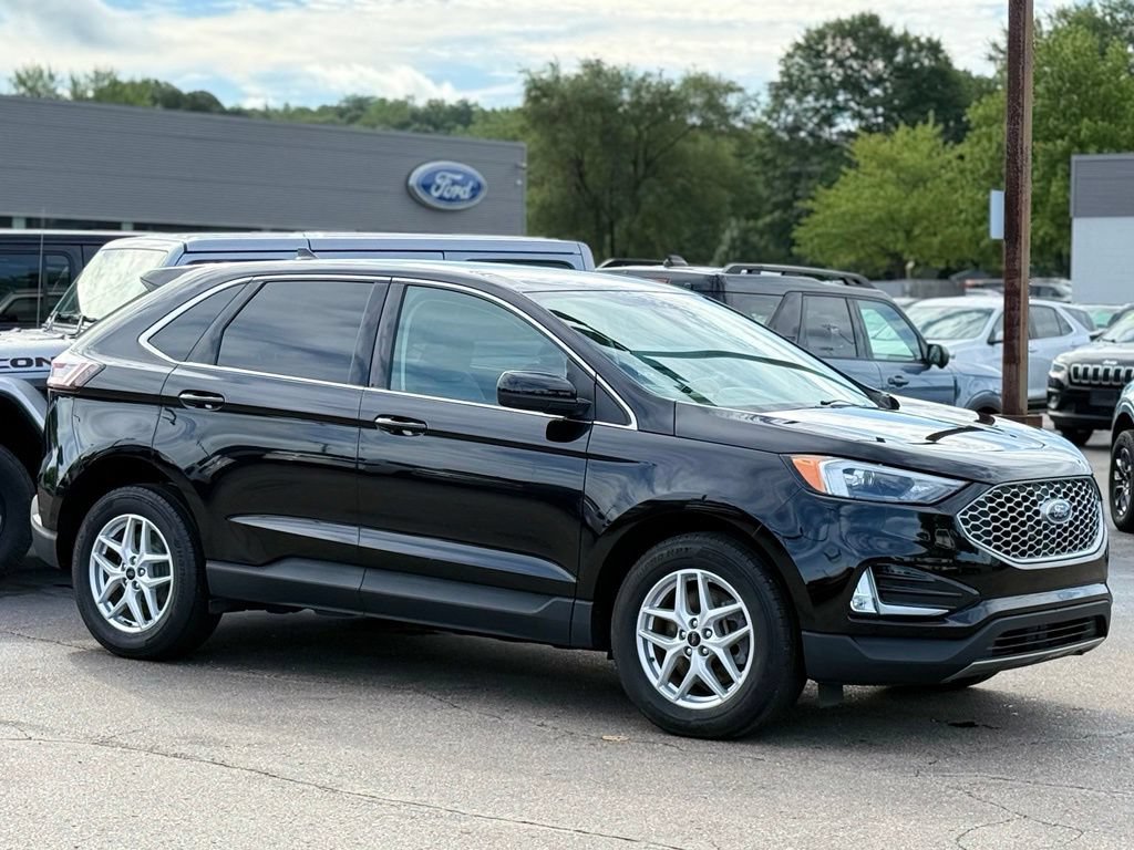 Certified 2024 Ford Edge SEL w/ Convenience Package AWD/4WD image 25