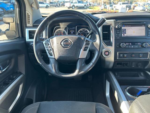 Used 2017 Nissan Titan SV image 8