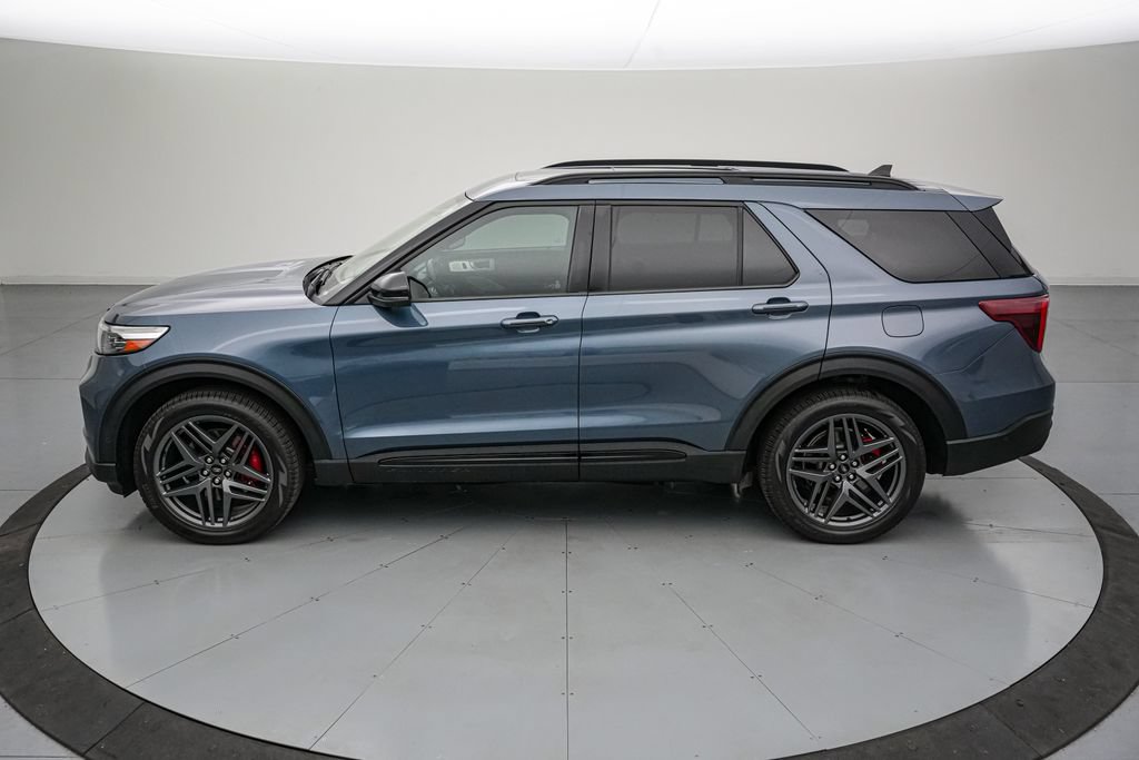 Certified 2021 Ford Explorer ST w/ ST Street Pack AWD/4WD image 7