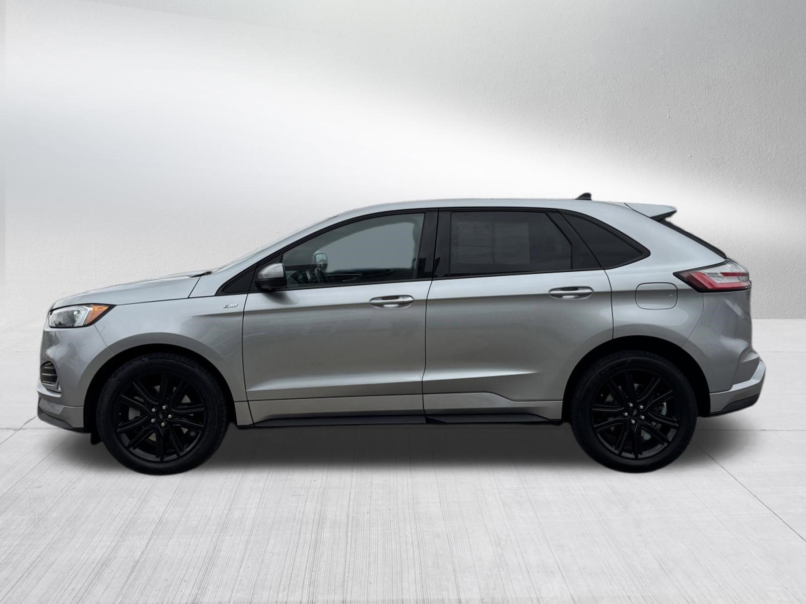 Certified 2024 Ford Edge ST-Line AWD/4WD image 4