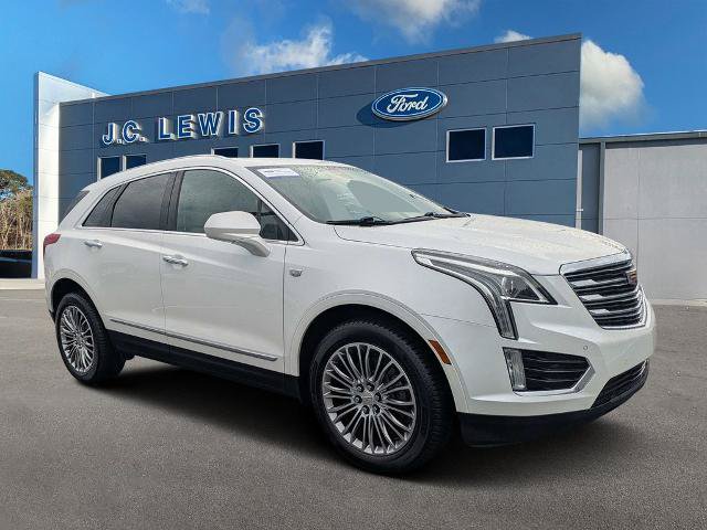 Used 2017 Cadillac XT5 Luxury w/ Driver Awareness Package FWD image 1