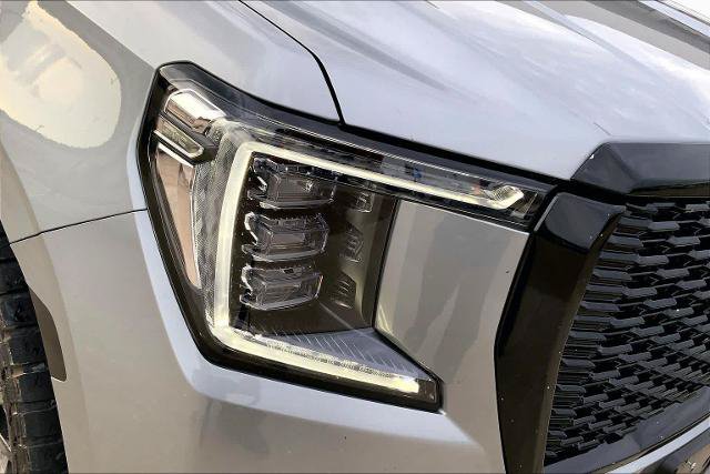 Used 2024 GMC Yukon XL Denali AWD/4WD image 28