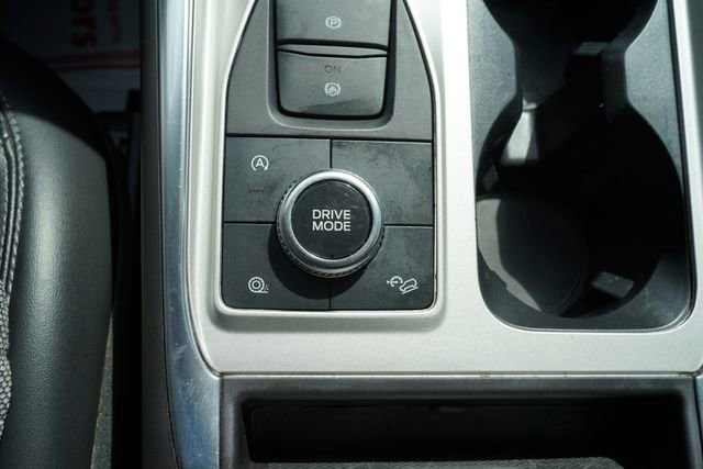 Certified 2023 Ford Explorer XLT w/ Equipment Group 202A AWD/4WD image 19