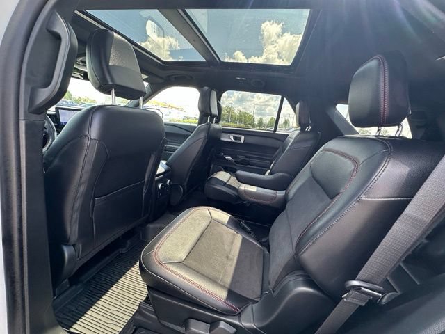 Certified 2023 Ford Explorer ST-Line w/ Class IV Trailer Tow Package AWD/4WD image 16