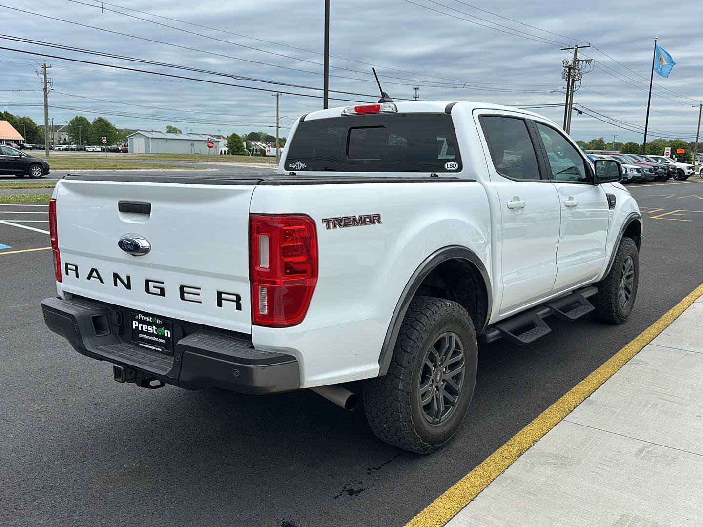 Certified 2022 Ford Ranger Lariat w/ Tremor Off-Road Package AWD/4WD image 5