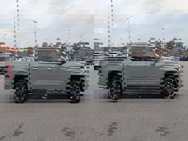 Used 2025 Toyota Tundra Limited image 6