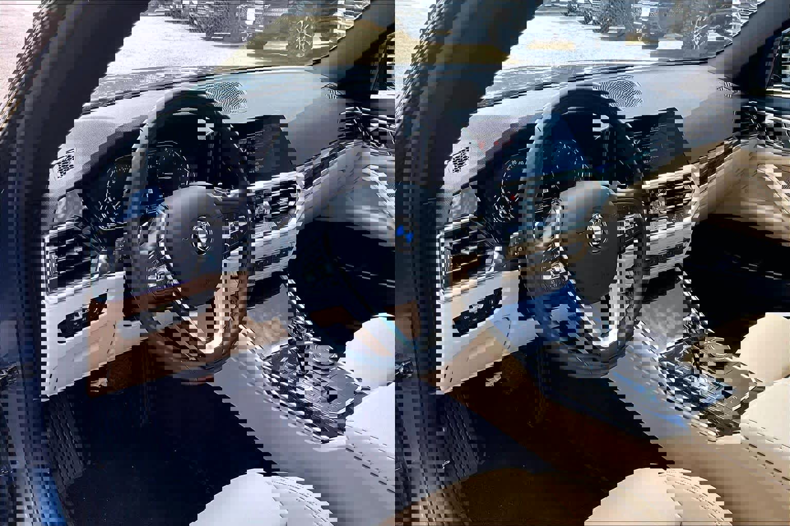 Used 2021 BMW 430i Coupe w/ Convenience Package image 22