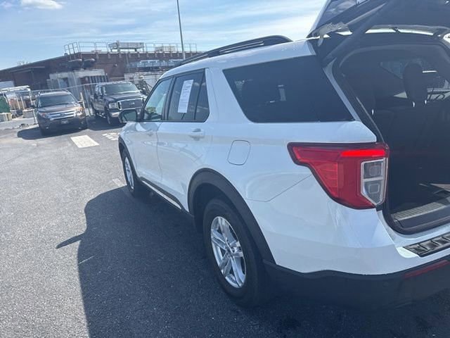 Certified 2023 Ford Explorer XLT w/ Class IV Trailer Tow Package AWD/4WD image 8