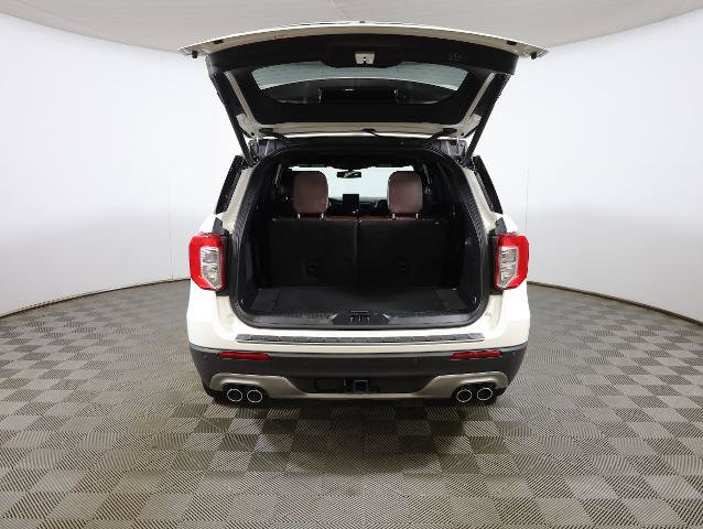 Certified 2023 Ford Explorer Platinum w/ Technology Package AWD/4WD image 40