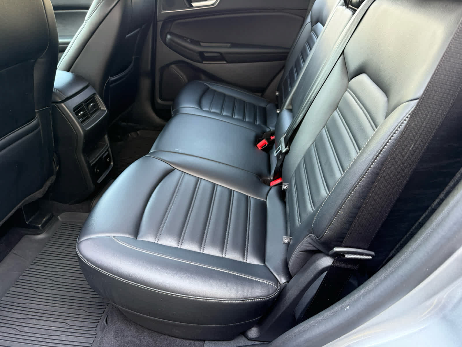 Certified 2023 Ford Edge SEL w/ Convenience Package AWD/4WD image 5