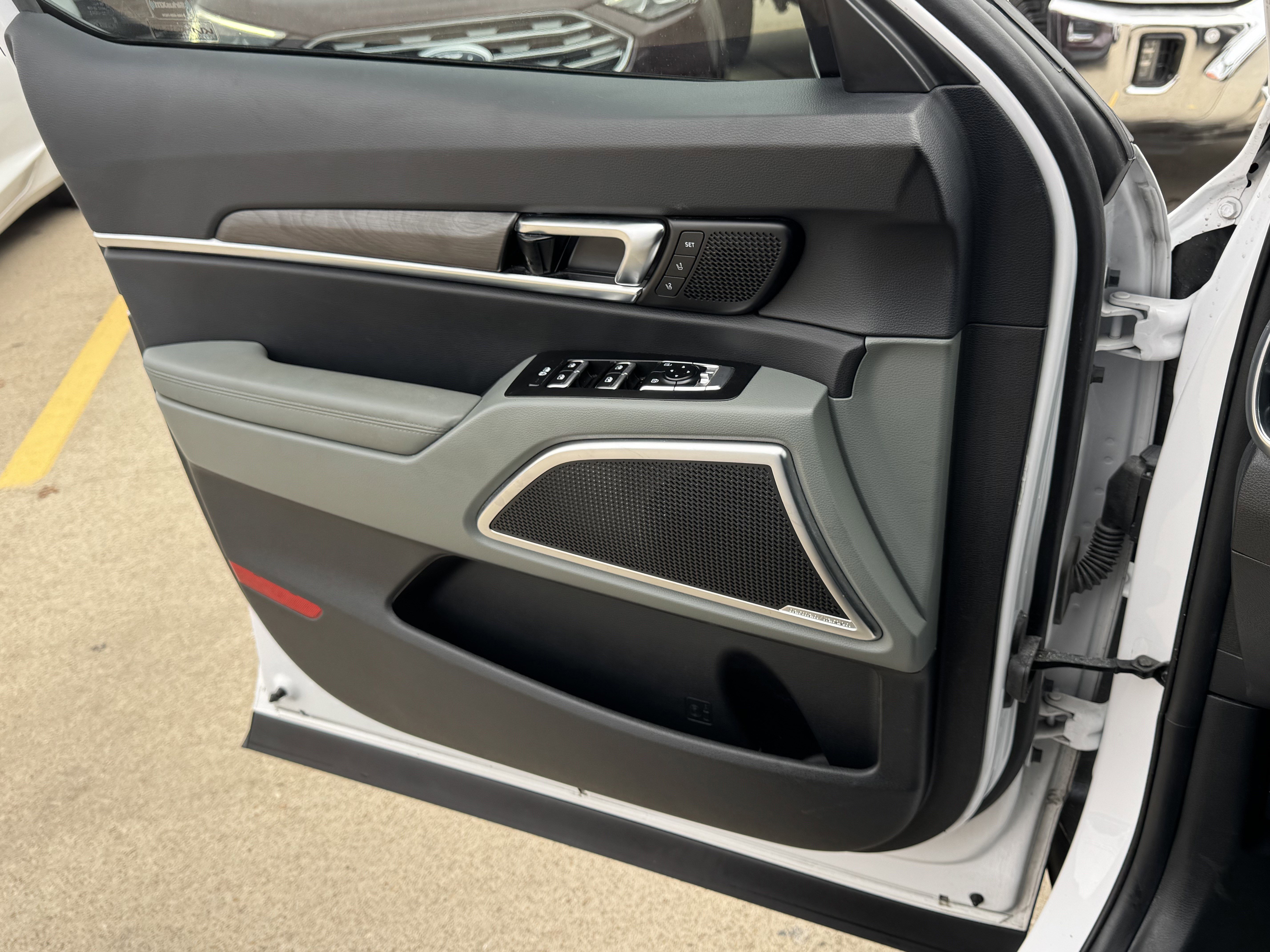 Used 2023 Kia Telluride SX X-Pro image 24