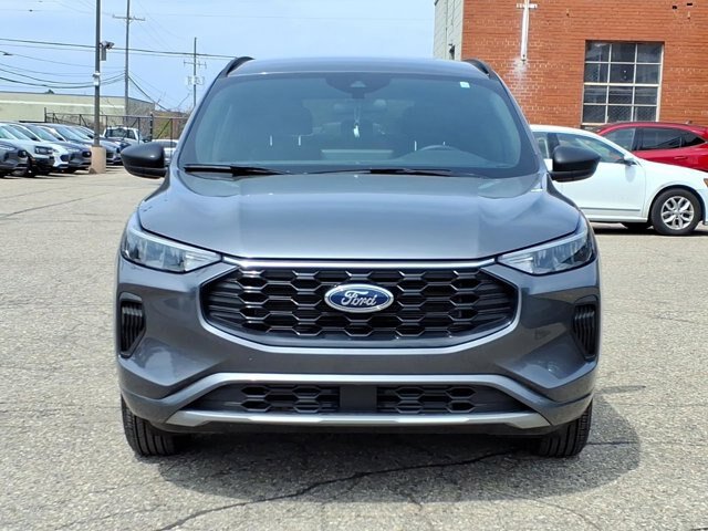 Certified 2024 Ford Escape ST-Line w/ Tech Pack #1 AWD/4WD image 18