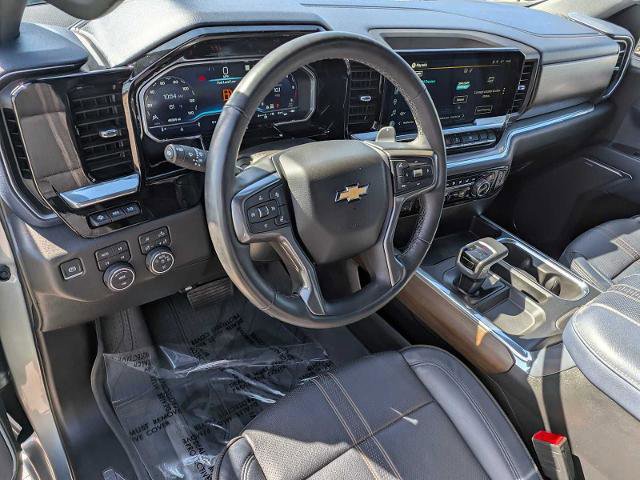 Used 2023 Chevrolet Silverado 1500 High Country w/ High Country Premium Package AWD/4WD image 9