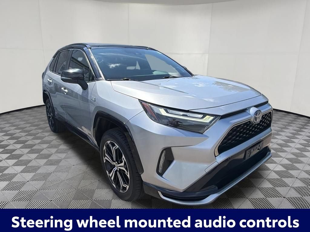 Used 2023 Toyota RAV4 XSE AWD/4WD image 9