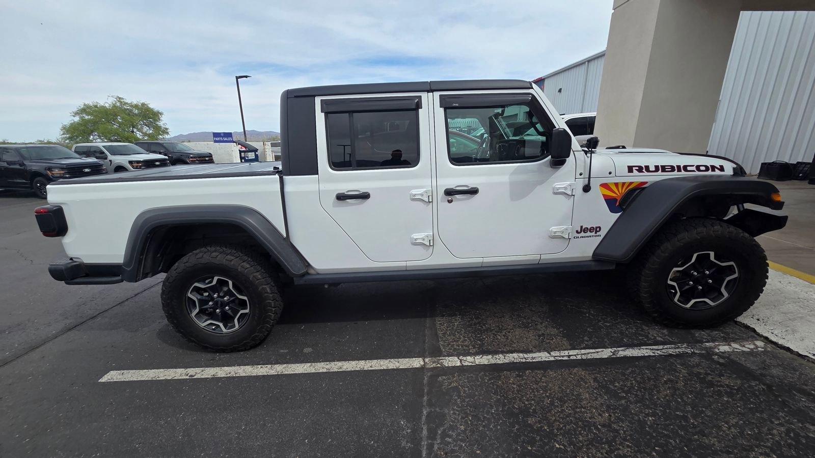 Used 2021 Jeep Gladiator Rubicon AWD/4WD image 4