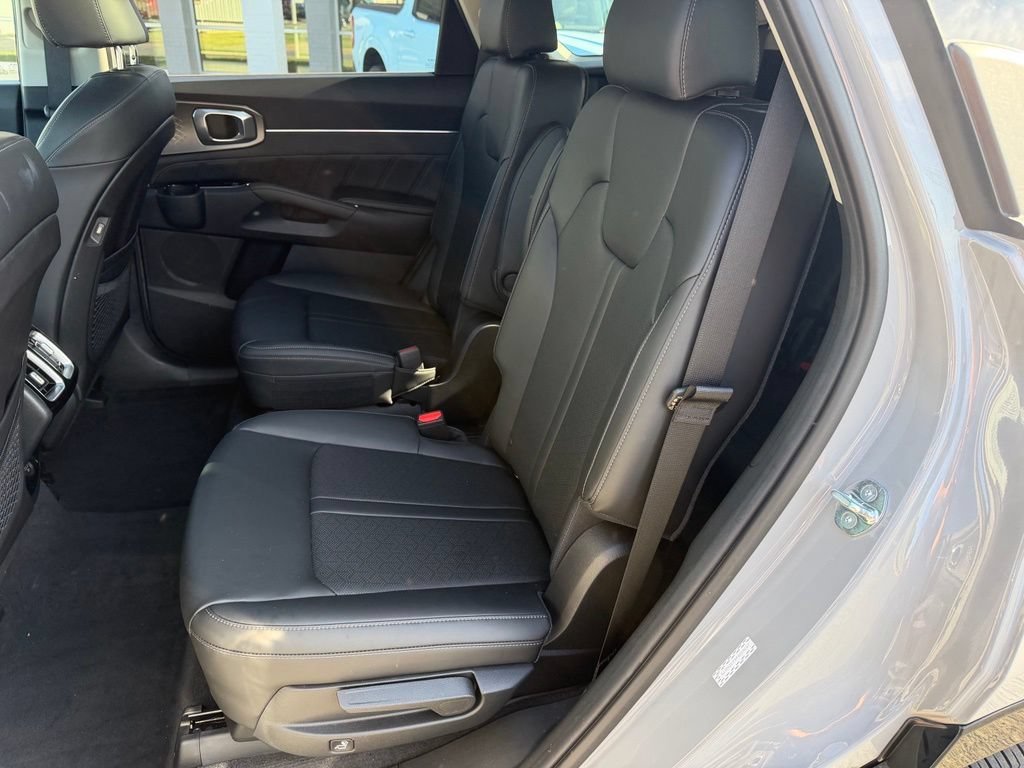 Used 2023 Kia Sorento SX AWD/4WD image 18