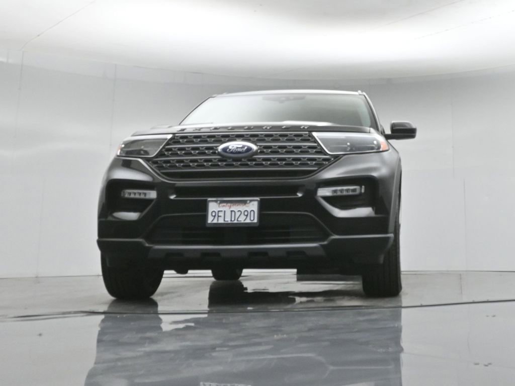 Certified 2022 Ford Explorer XLT w/ Equipment Group 202A RWD image 50