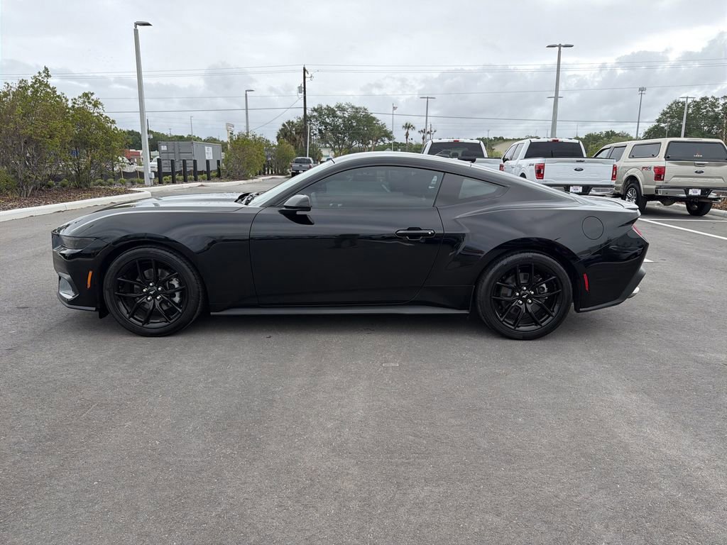 Certified 2025 Ford Mustang Coupe image 7