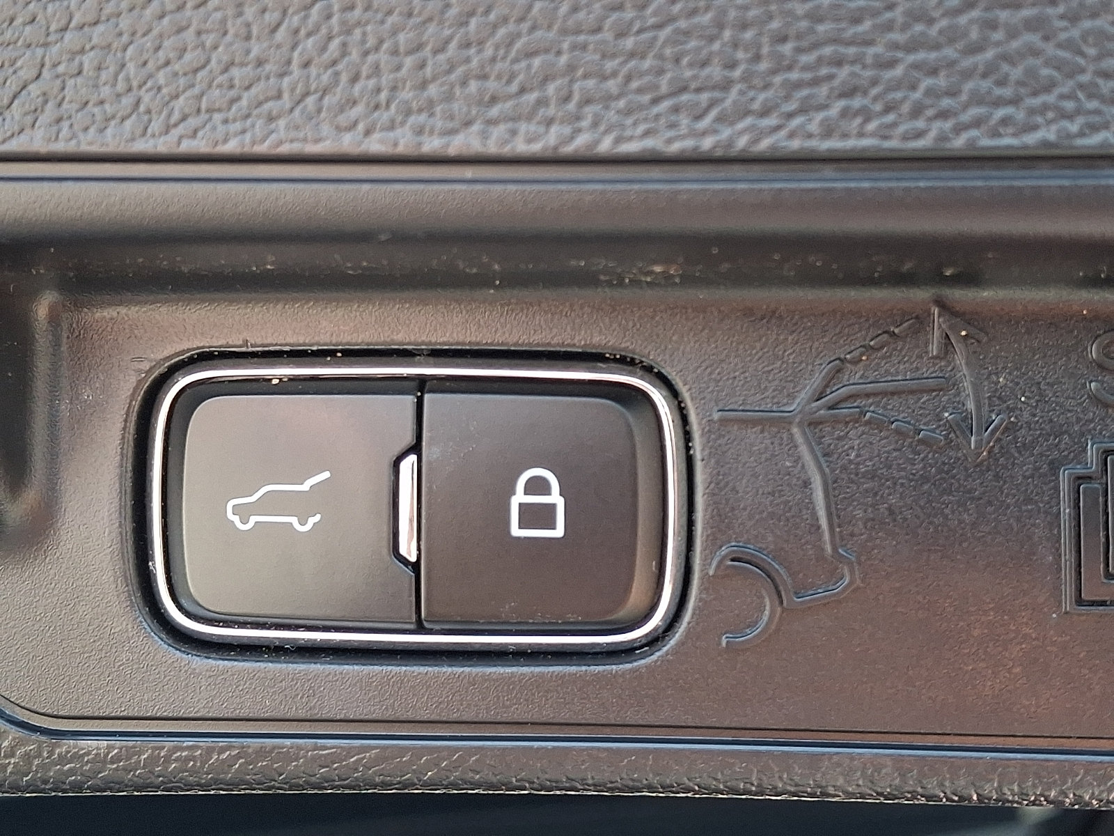 Certified 2023 Ford Explorer XLT AWD/4WD image 30