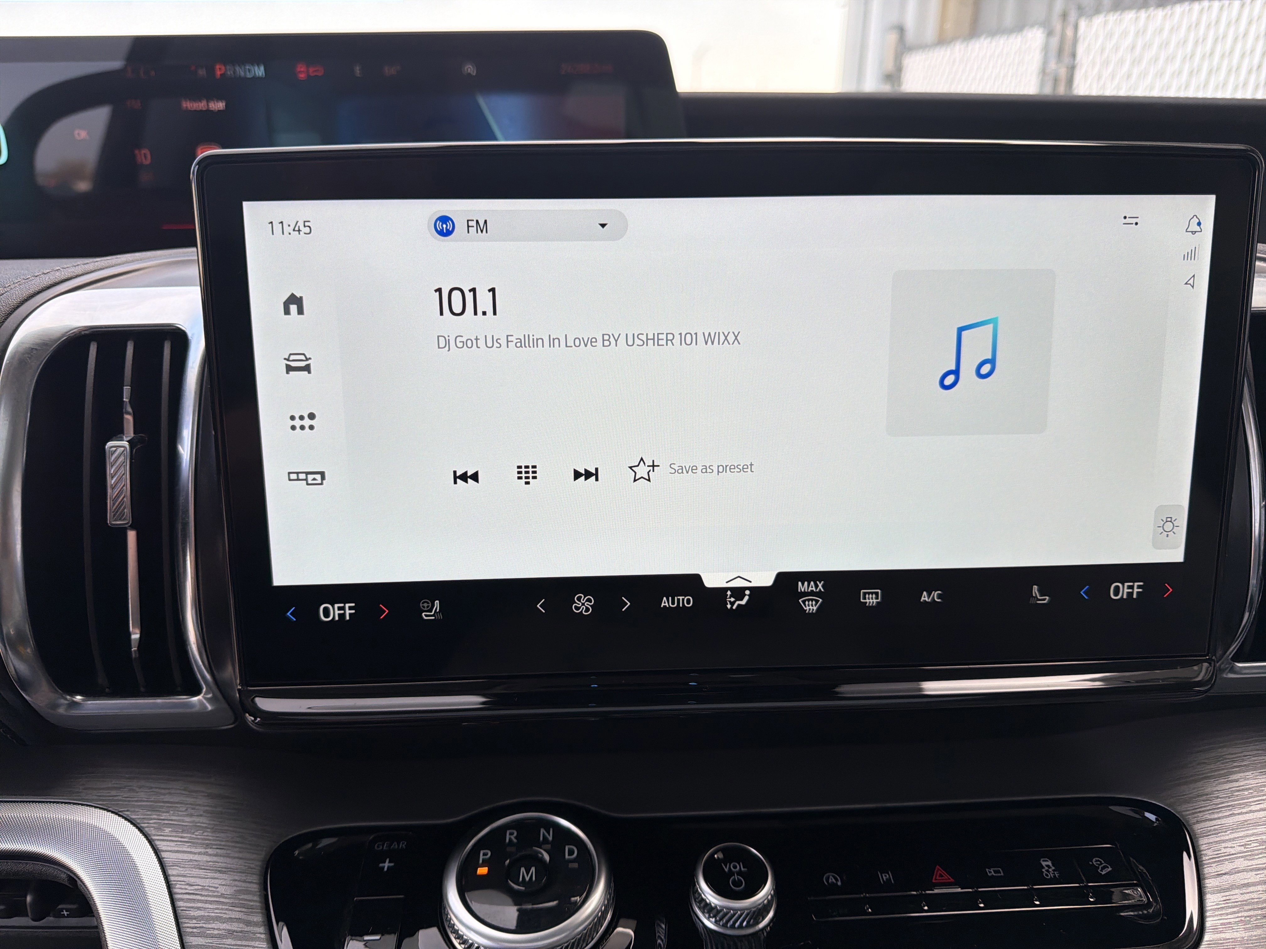 Certified 2025 Ford Expedition Platinum w/ Driver's Package image 48