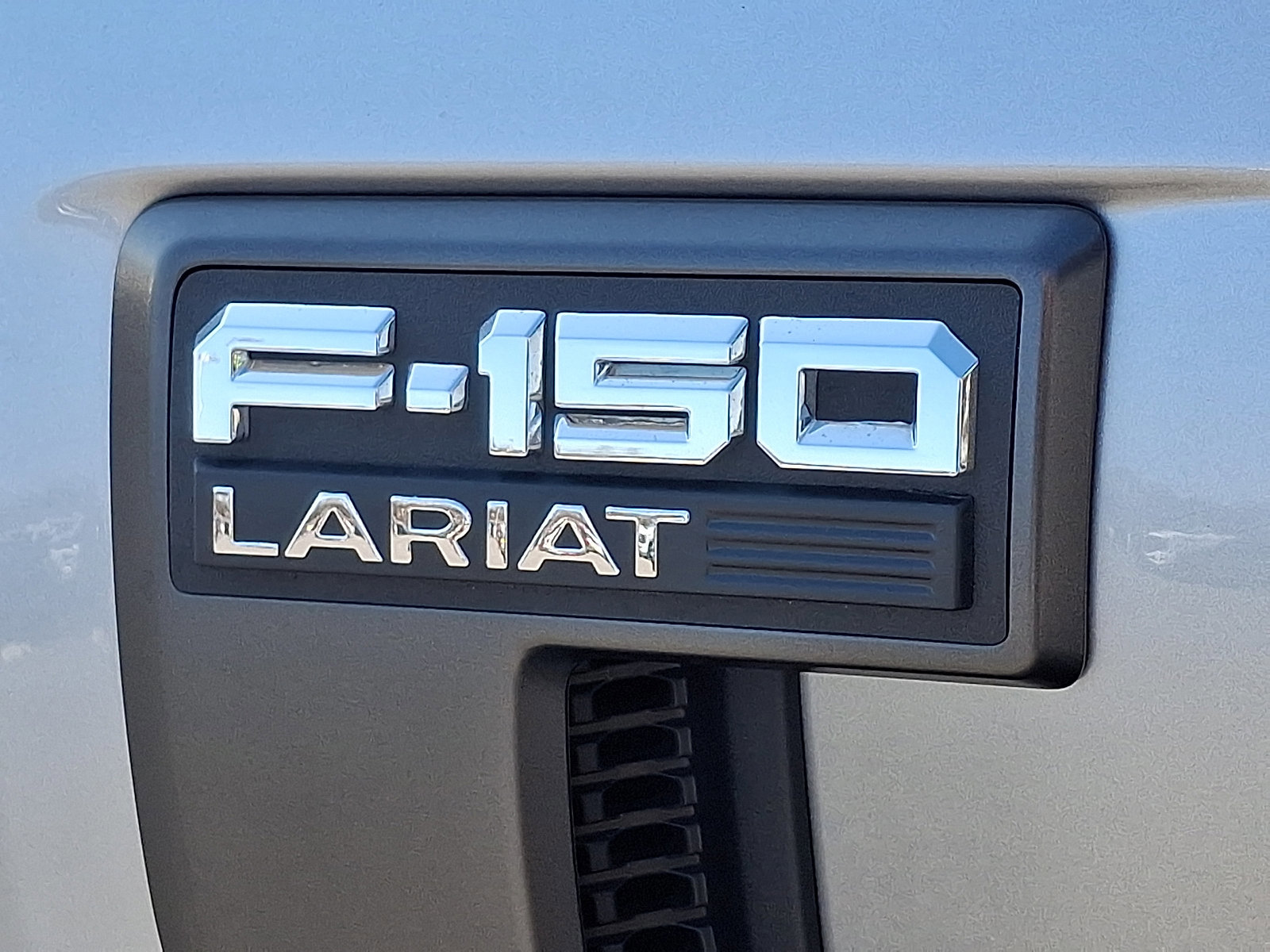 Certified 2023 Ford F150 Lariat w/ Equipment Group 502A High image 32