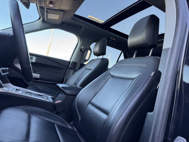 Certified 2023 Ford Explorer XLT w/ Equipment Group 202A image 13