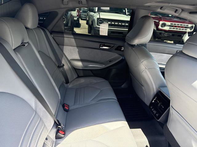 Used 2019 Toyota Avalon Touring w/ Advanced Safety Package FWD image 21