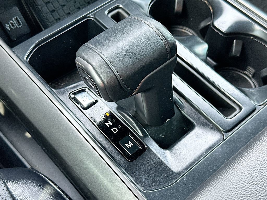 Certified 2025 Ford F150 Lariat w/ Equipment Group 501A Mid image 22