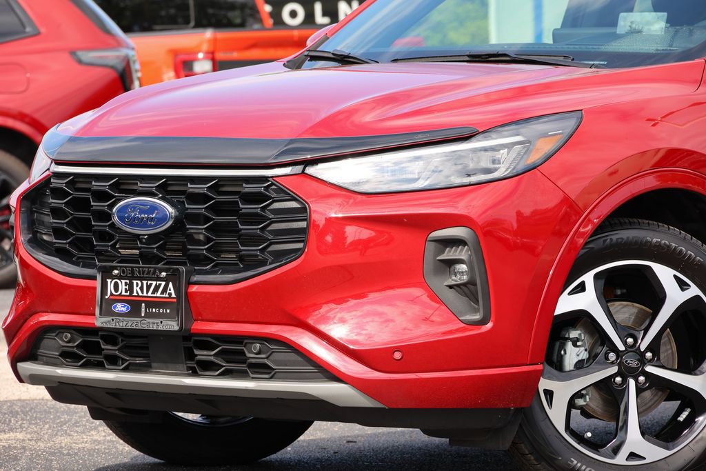 Certified 2025 Ford Escape ST-Line Elite w/ Premium Technology Package AWD/4WD image 17