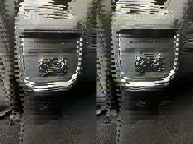 Certified 2025 Ford Expedition Active image 15