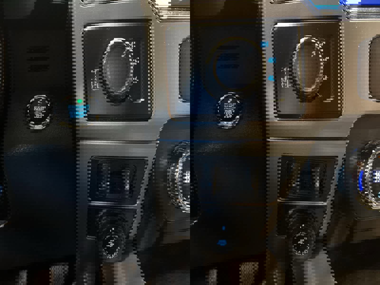 Certified 2022 Ford F350 Lariat w/ Lariat Ultimate Package image 23