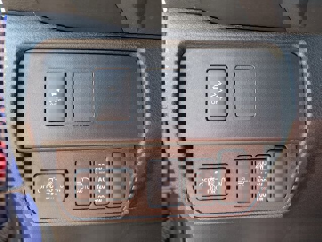 Used 2023 Toyota Tacoma TRD Off-Road w/ Technology Package AWD/4WD image 23