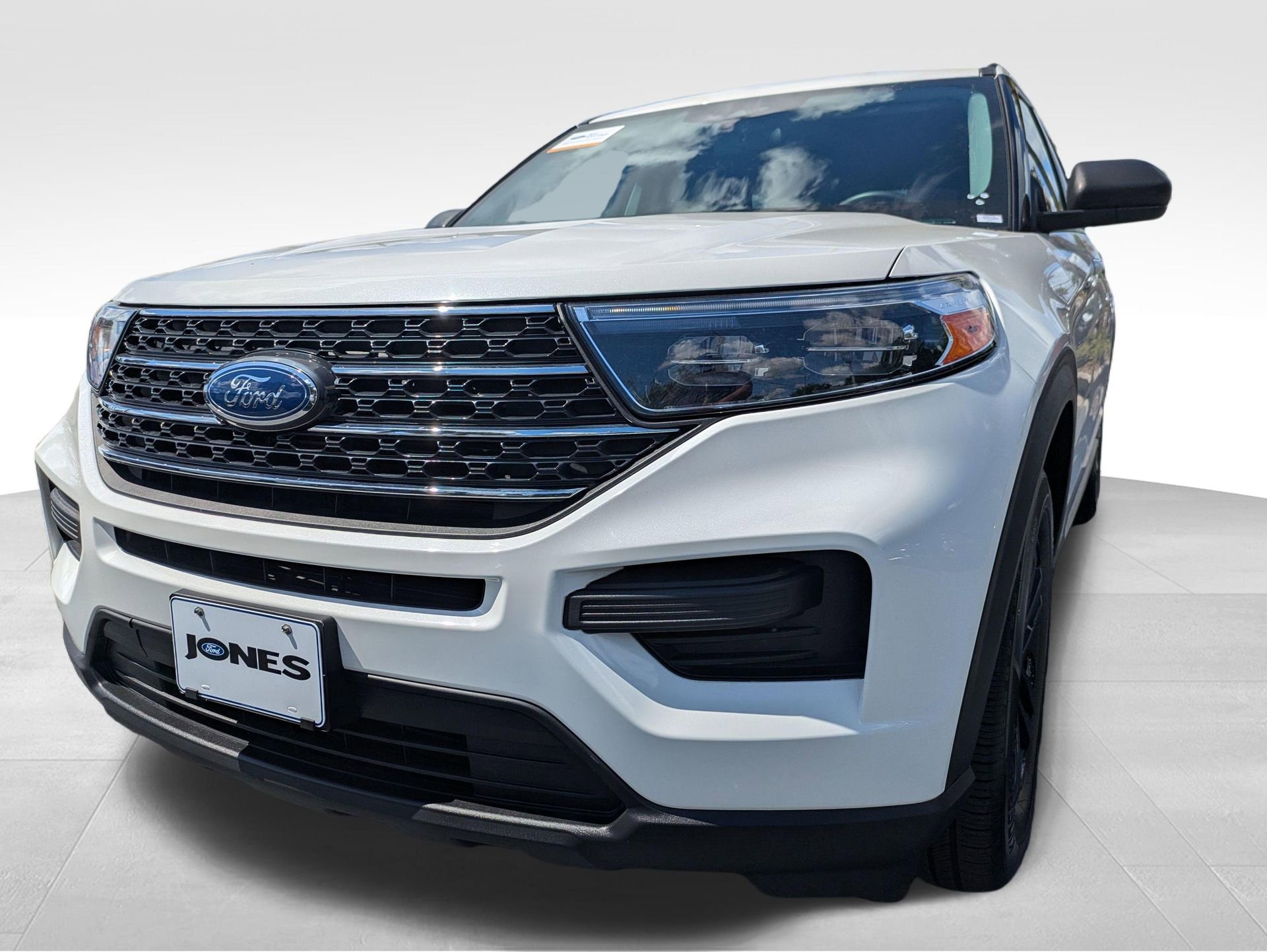 Certified 2023 Ford Explorer XLT AWD/4WD image 10