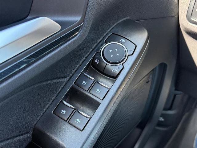 Certified 2023 Ford Escape ST-Line Elite AWD/4WD image 17