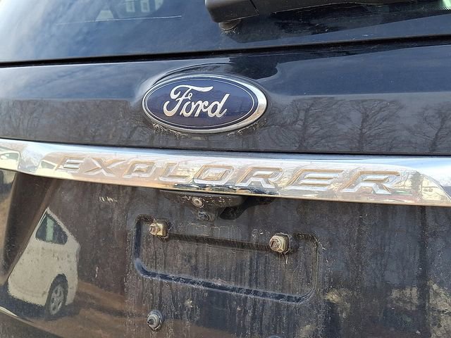 Certified 2018 Ford Explorer Limited w/ Equipment Group 301A image 11