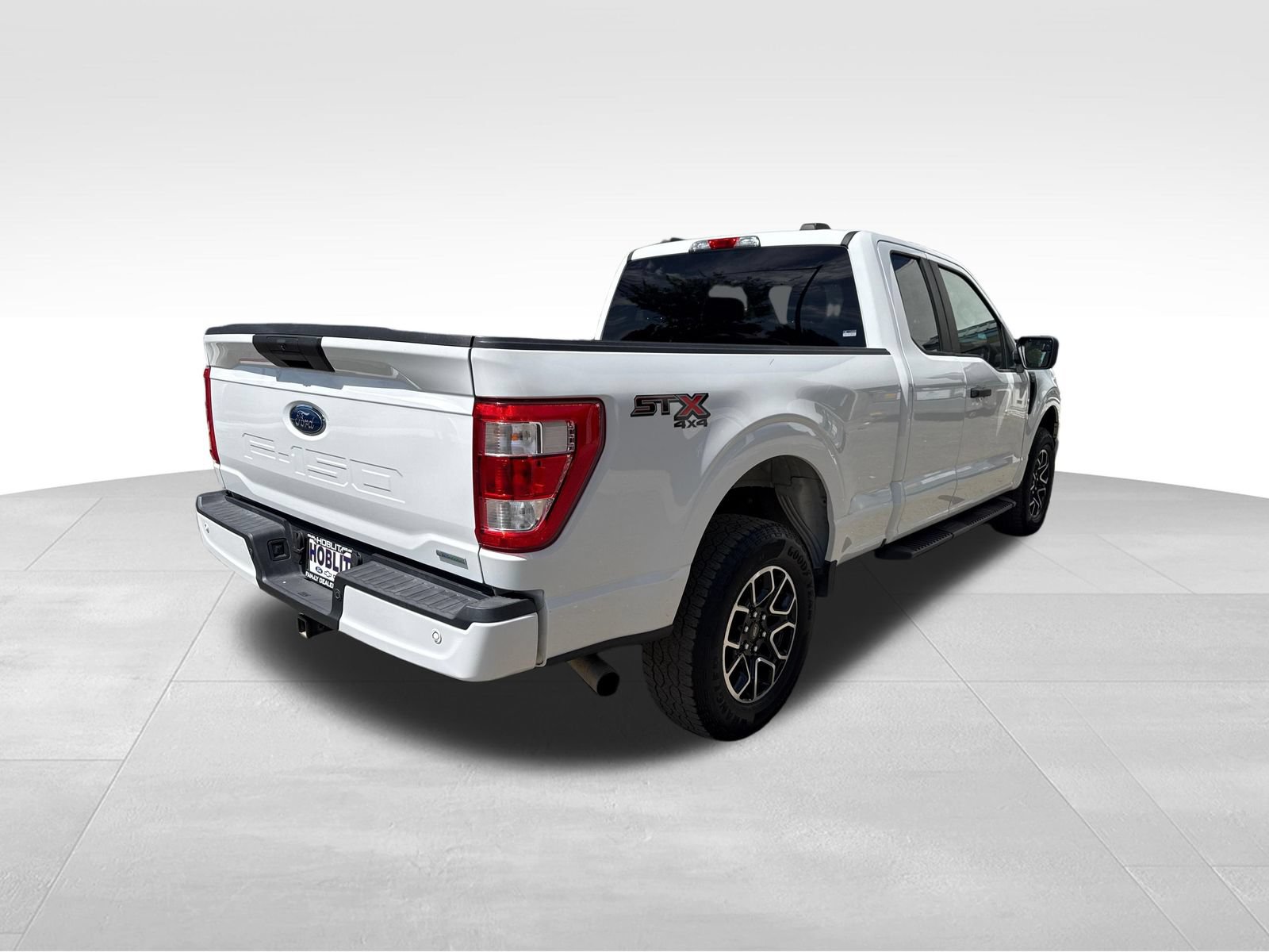 Certified 2022 Ford F150 XL w/ STX Appearance Package AWD/4WD image 5